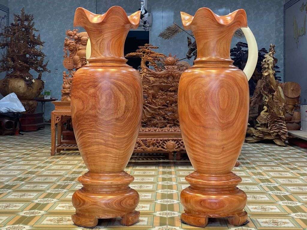 Mẫu lục bình đôi làm từ gỗ Đinh Hương