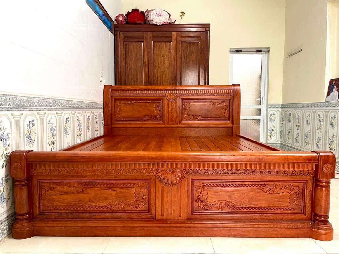 Giường ngủ gỗ Đinh Hương không chỉ có màu sắc đẹp, chế tác thẩm mỹ mà còn có mùi hương thư giãn, dễ chịu