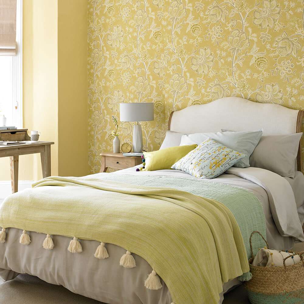 Khám phá sự ấm áp và dịu dàng trong phòng ngủ màu vàng 