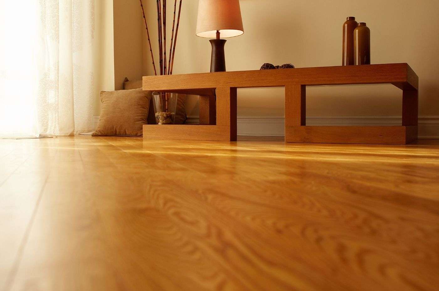 Gỗ cao su ép được sử dụng làm ván sàn cho sàn nhà