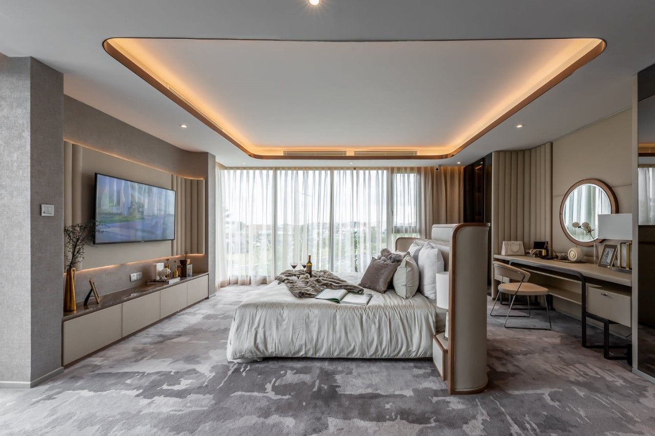 Phòng ngủ phong cách hiện đại sang trọng tông màu xám, với các bố trí độc đáo
