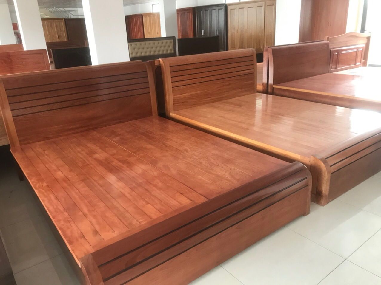 Giường gỗ Xoan Đào