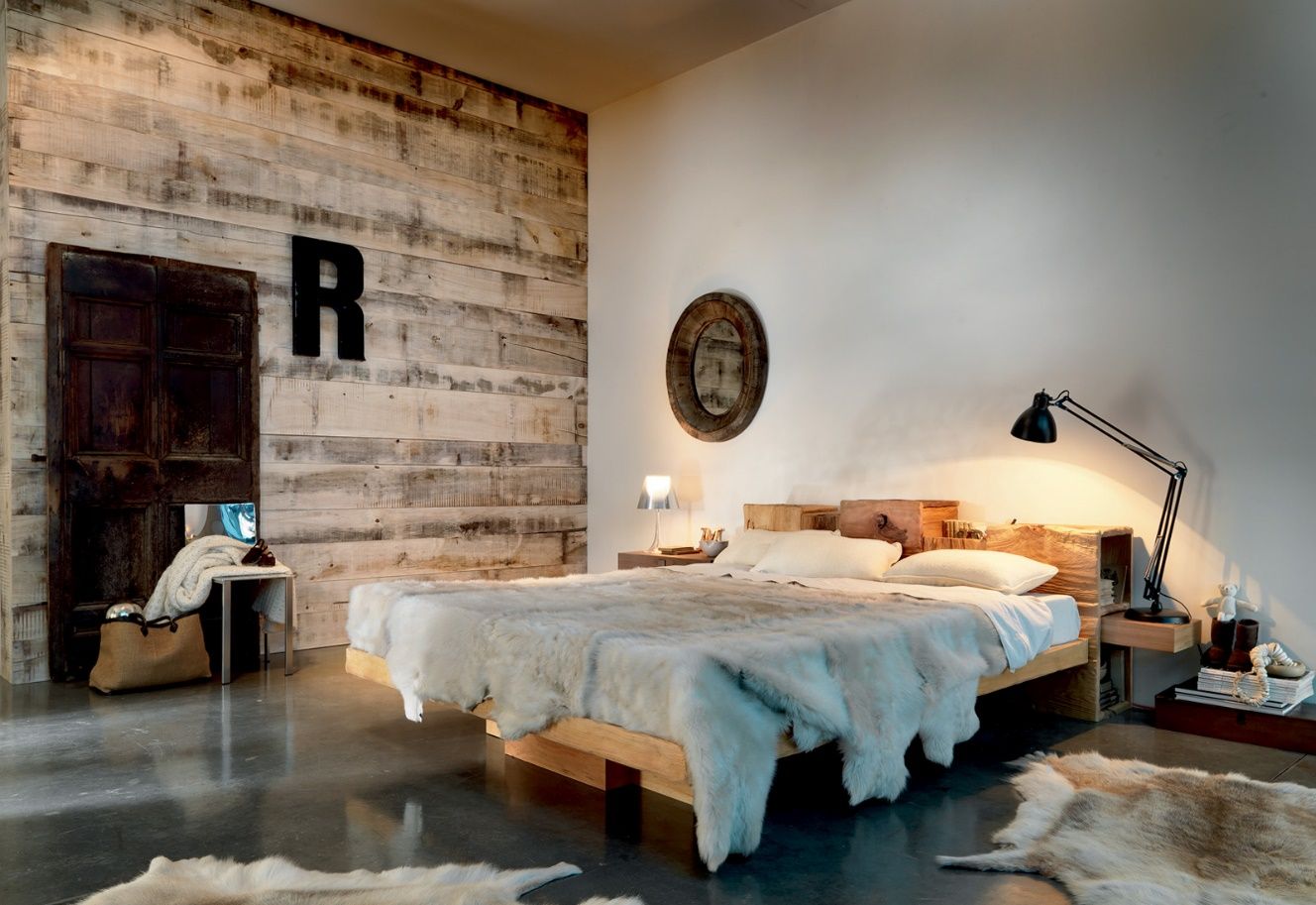 Tường và những họa tiết trang trí giúp phòng ngủ mang phần hoài cổ