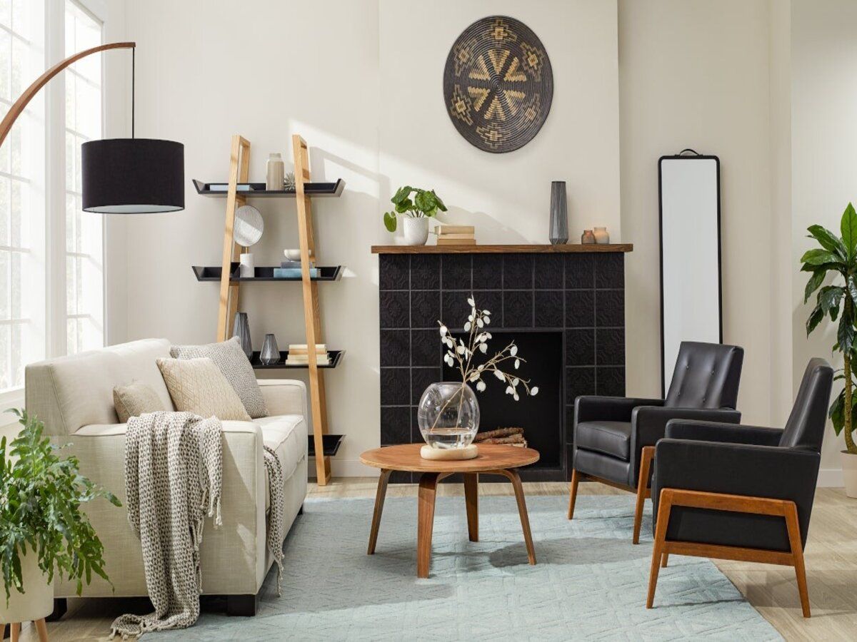 Màu sắc trong thiết kế phòng khách Rustic thường xoay quanh các tông màu trung tính và tự nhiên như nâu, xám, trắng, hay xanh lá cây nhạt