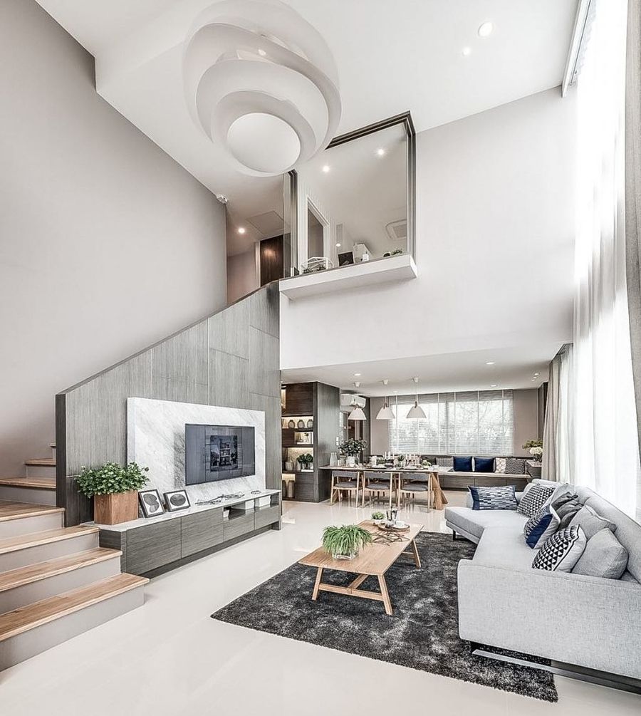 Sự kết hợp hài hòa giữa gam màu trung tính và cầu thang tạo không gian sống tinh tế