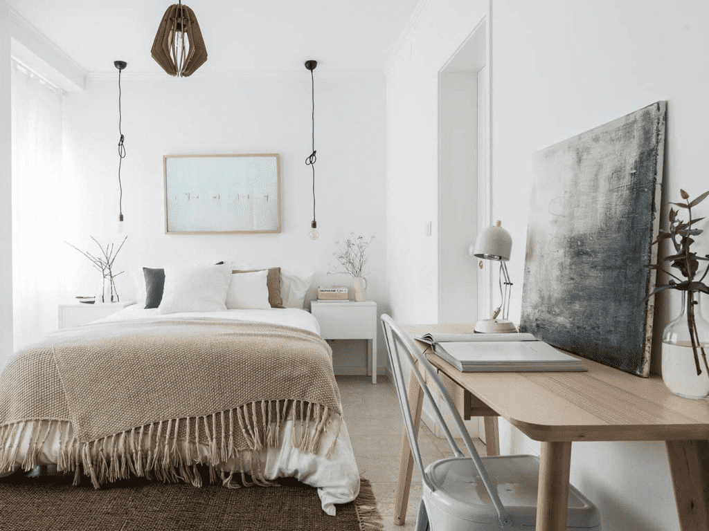 Phòng ngủ 6m2 với thiết kế tối giản, sử dụng màu trắng thanh lịch và đơn giản, giúp tạo không gian sáng sủa và rộng rãi.