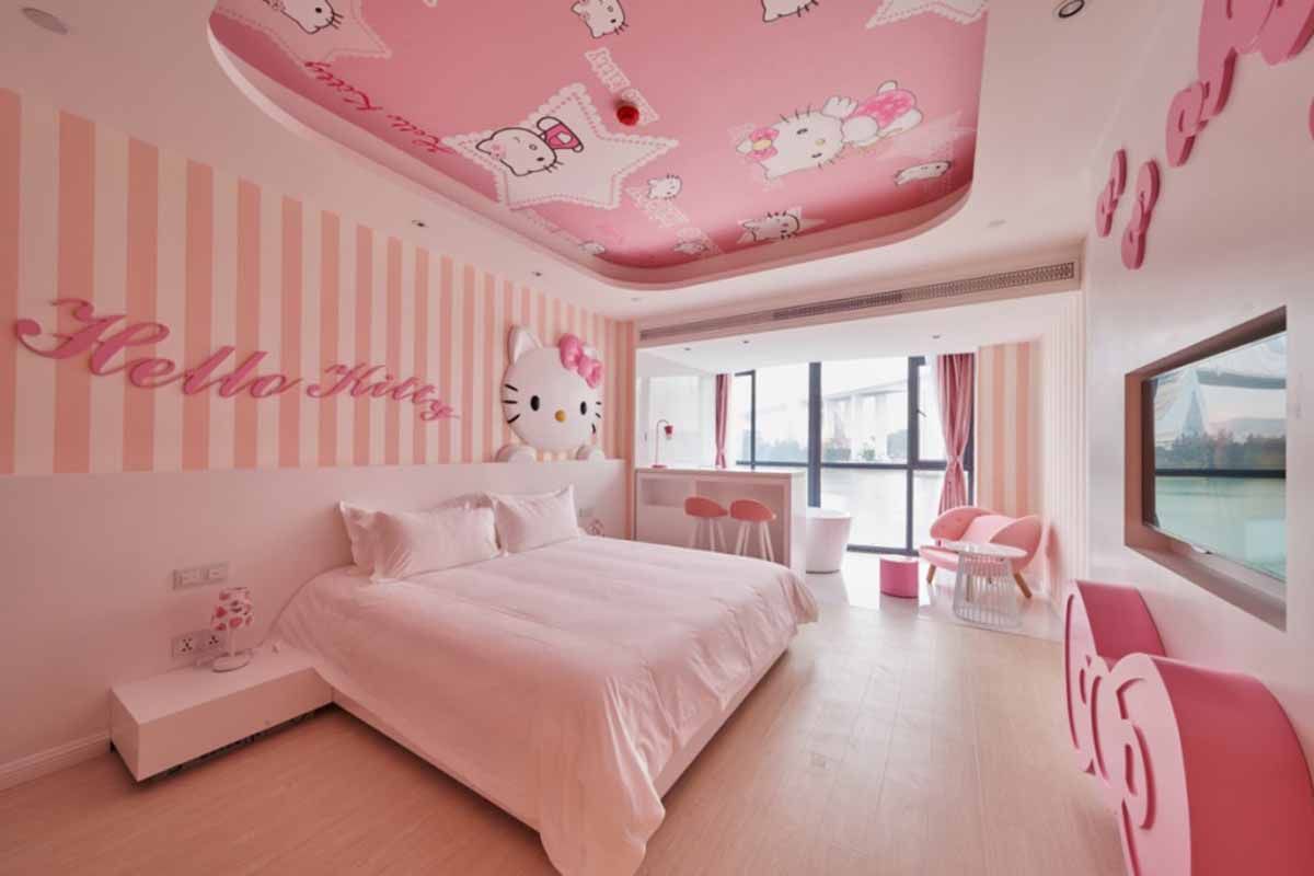 Phòng ngủ cho bé gái trần thiết kế riêng theo sở thích của con
