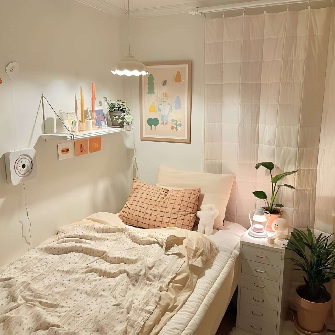 Không gian phòng ngủ nhẹ nhàng và ấm cúng với điểm nhấn từ bức tranh treo tường nghệ thuật Không gian phòng ngủ nhẹ nhàng và ấm cúng với điểm nhấn từ bức tranh treo tường nghệ thuật